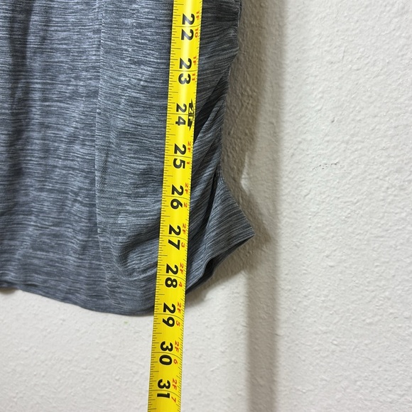 Athleta Speedlight Dark Grey Spacedye Short Sleeve Fitted Athletic Tee Size XL - Picture 8 of 8